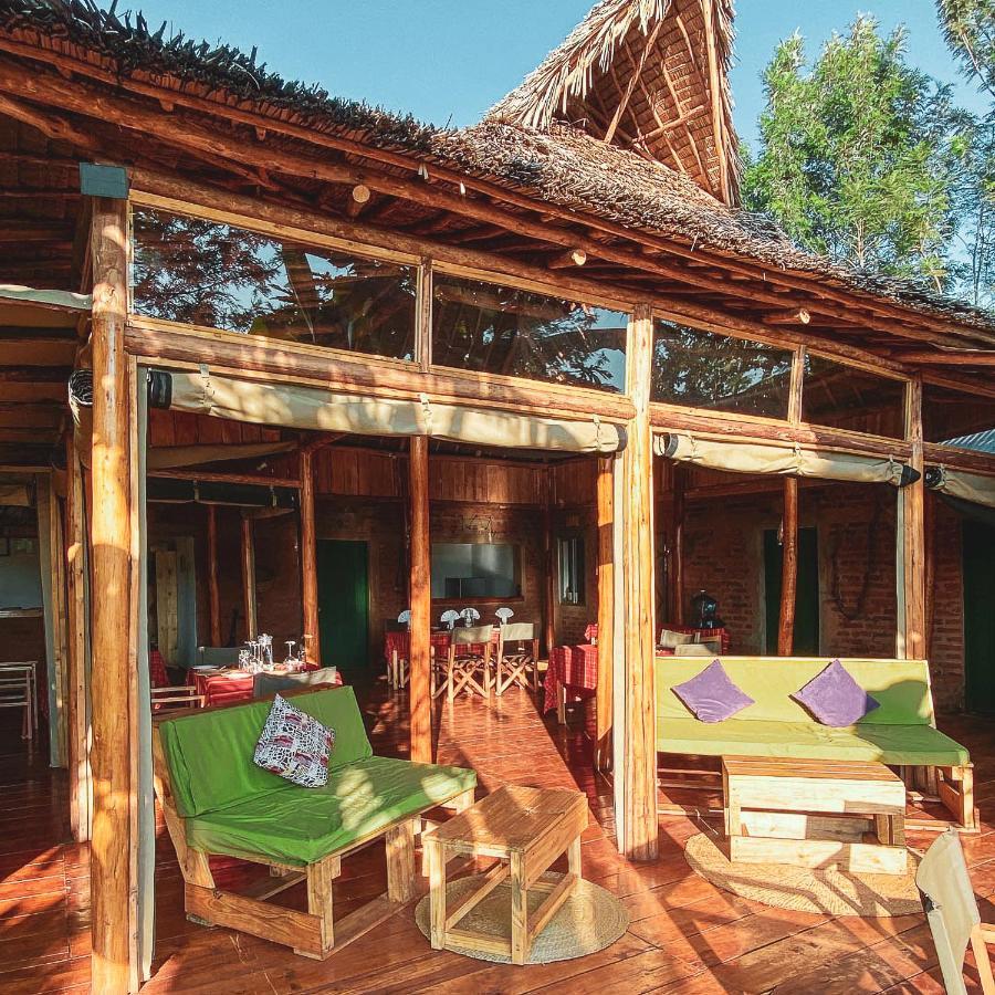 Foresight Eco Lodge & Safari Карату Екстериор снимка