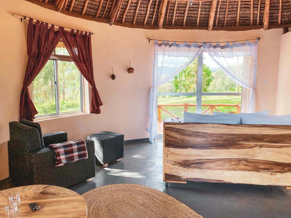 Foresight Eco Lodge & Safari Карату Екстериор снимка