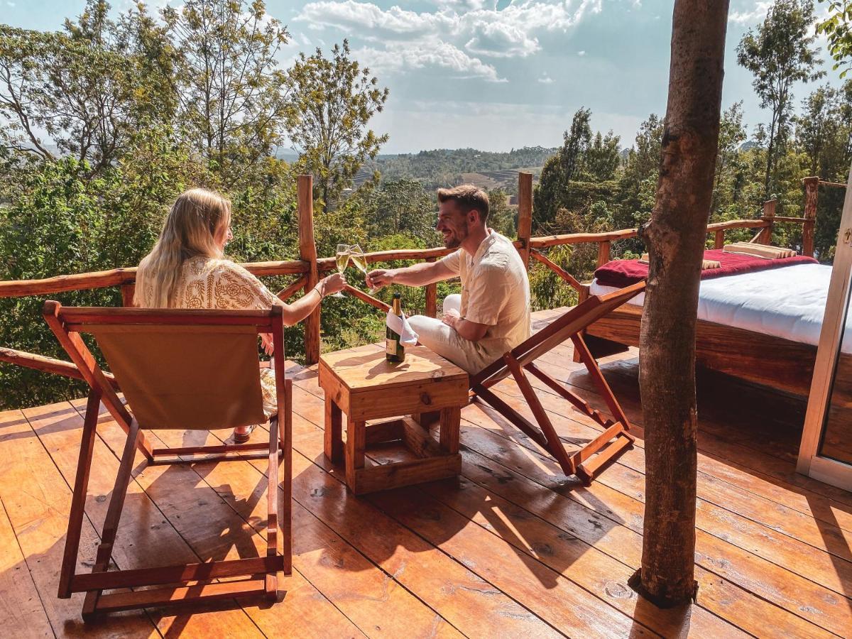 Foresight Eco Lodge & Safari Карату Екстериор снимка